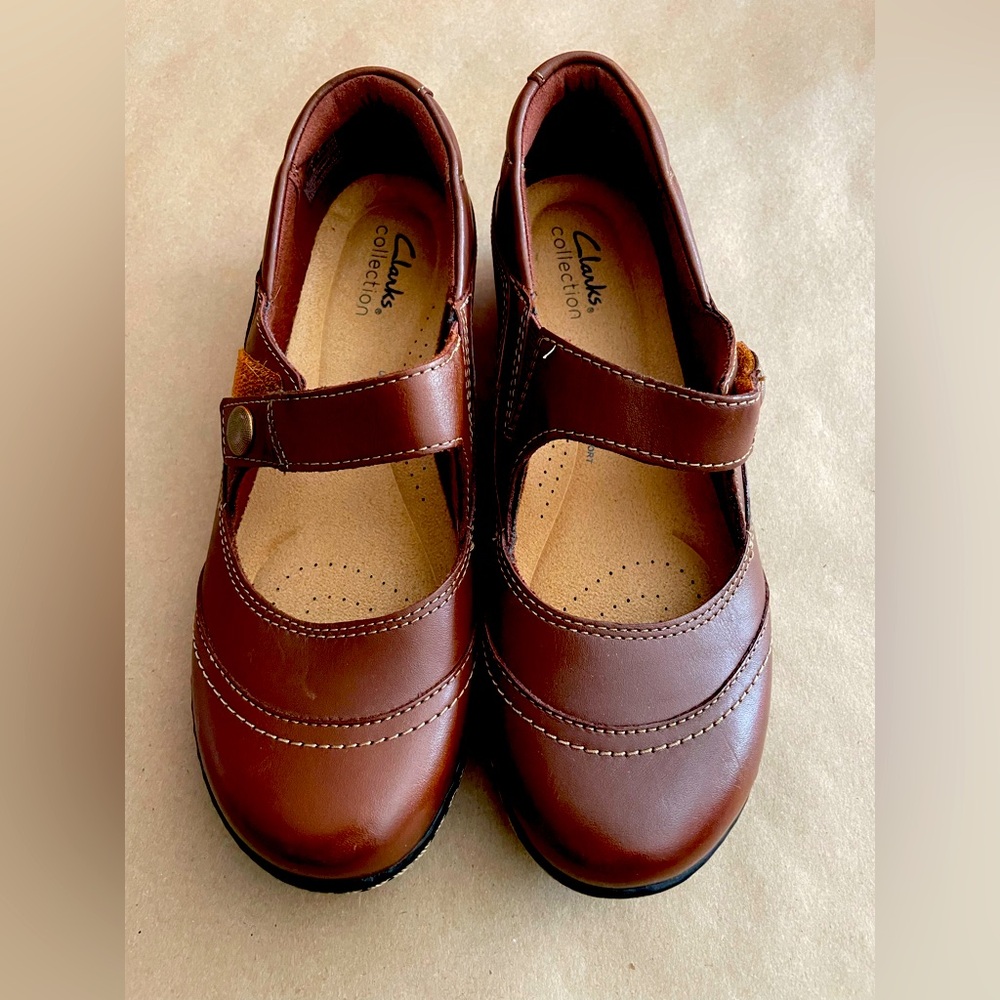 Clarks Brown Leather Mary Jane Shoes Size 7
